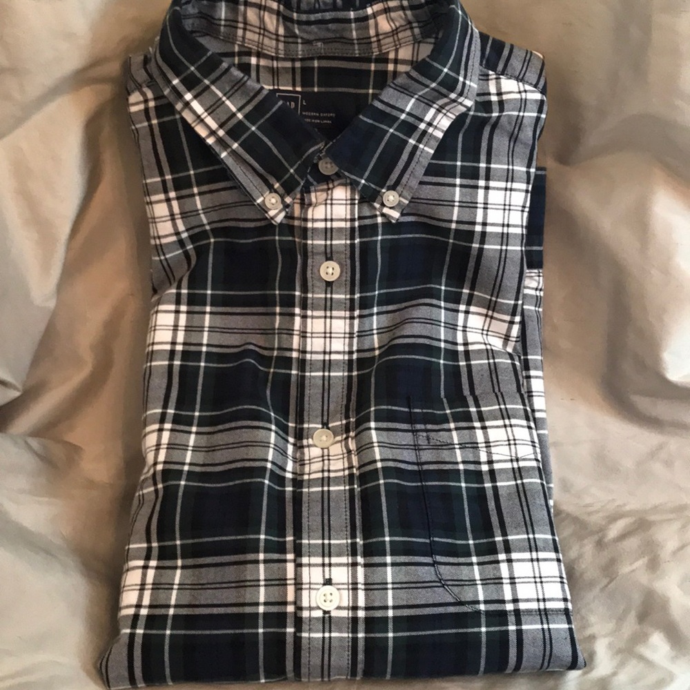Gap Men’s Button Down Shirt